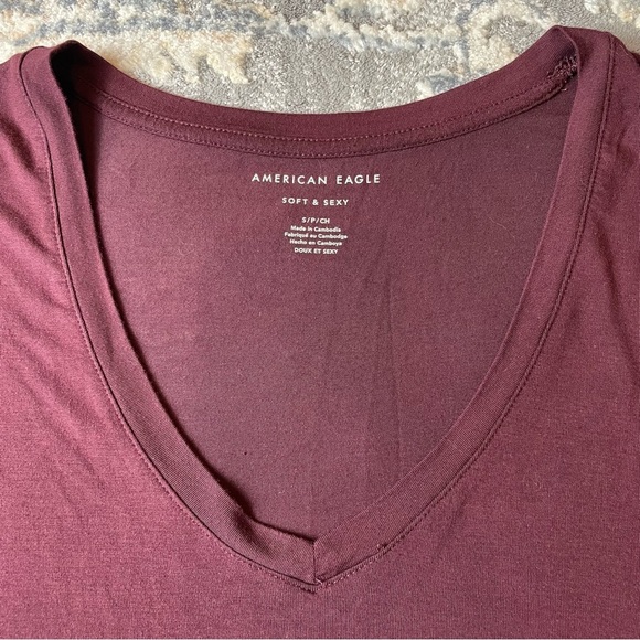 American Eagle Outfitters Burgundy Soft Sexy Short Sleeve T-Shirt - Picture 3 of 4